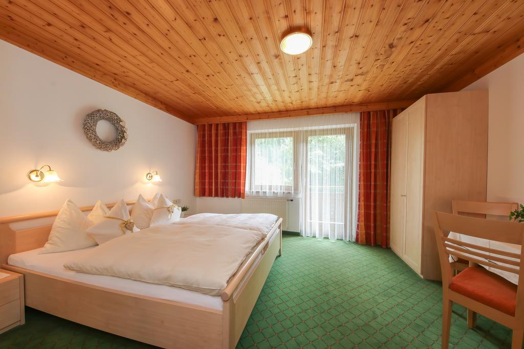 Haus Spieleck Bed and Breakfast Σάαλμπαχ-Χίντεργκλεμ Εξωτερικό φωτογραφία