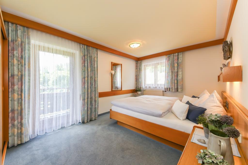Haus Spieleck Bed and Breakfast Σάαλμπαχ-Χίντεργκλεμ Εξωτερικό φωτογραφία